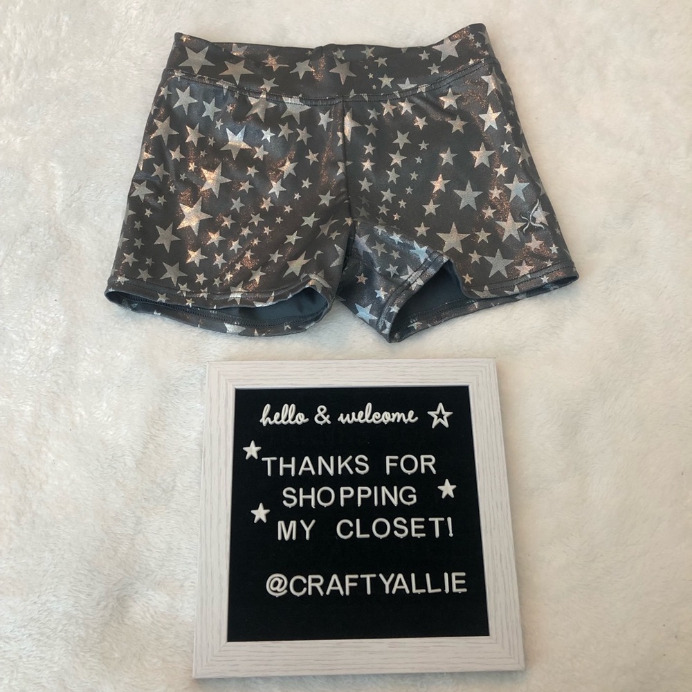 Capezio Gymnastics / Dance Shorts | Girls L ⭐️